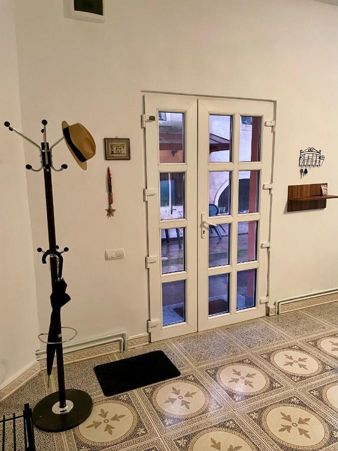 Mosaico Alfetta Hostel 蒂米什瓦拉 外观 照片